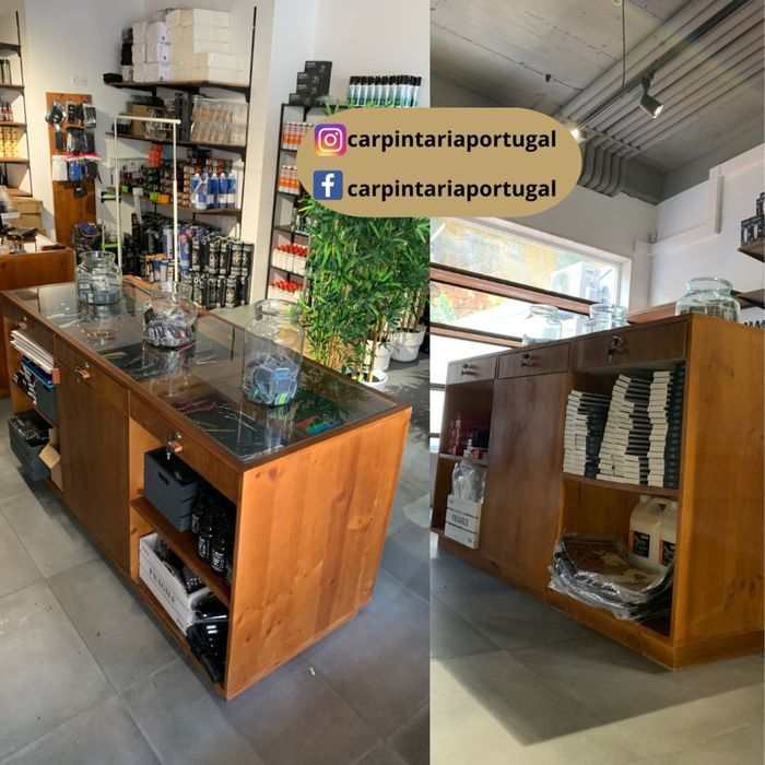 Mobíliario para recepção e comércio