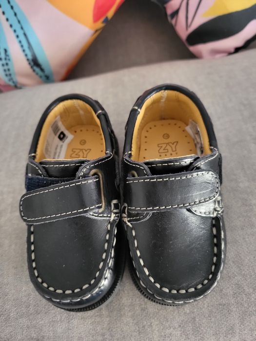 Sapatos Zippy azul marinho em pele 18