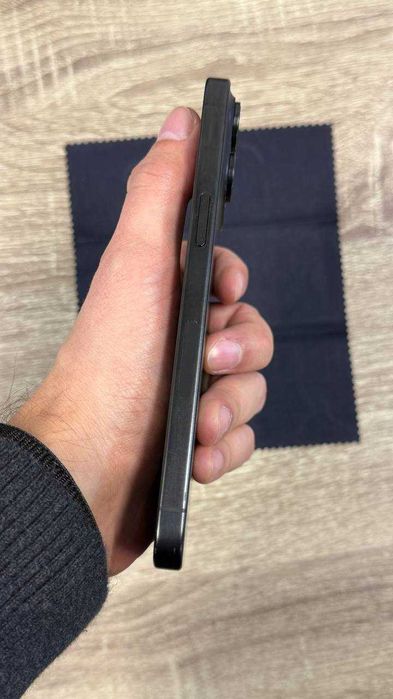 iPhone 15 Pro Max 1TB Black Titanium