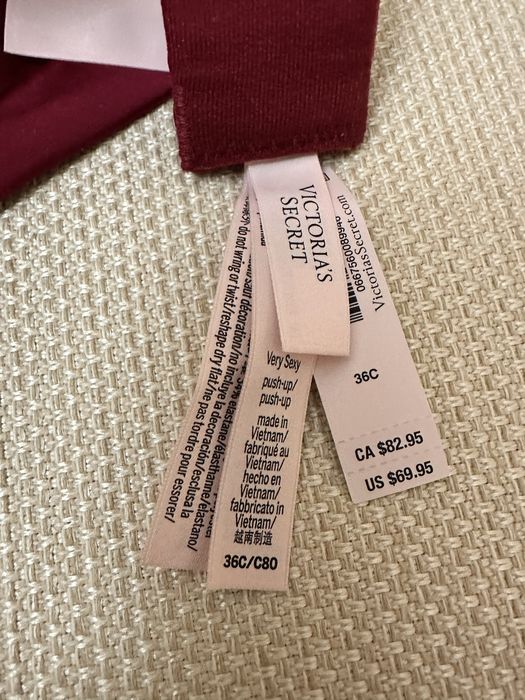 Продам лифчик Виктория Сикрет , Victoria’s Secret