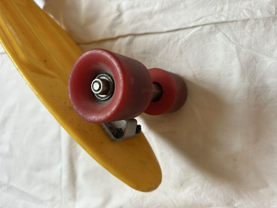 Deskorolka, fiszka kolor żółty