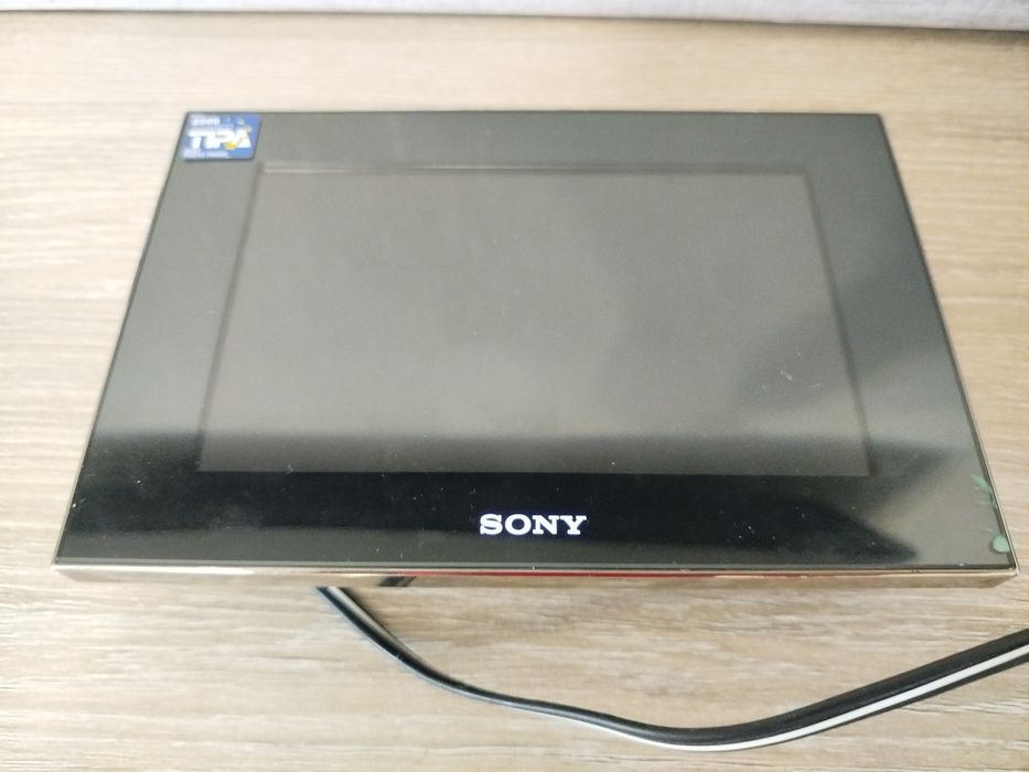 Цифровая фото рамка от SONY