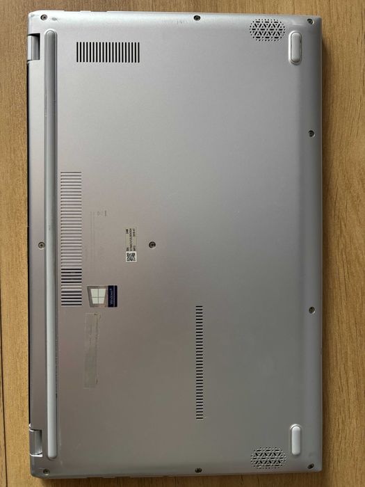 ASUS VivoBook 15
