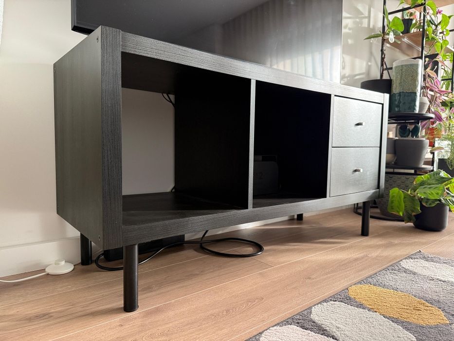 Móvel/estante com arrumação IKEA