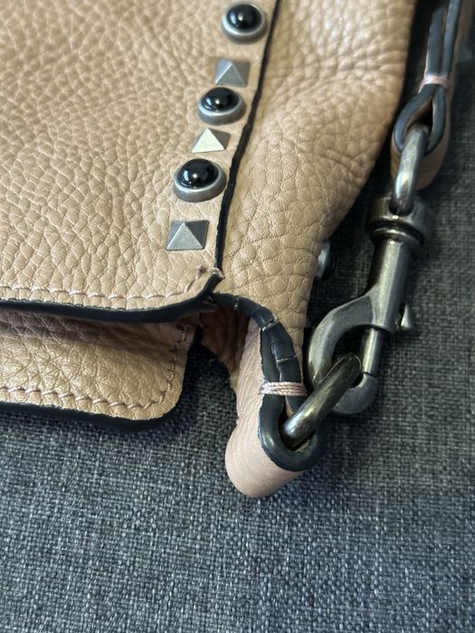 Сумка Valentino Garavani Guitar Rockstud Rose/Tan