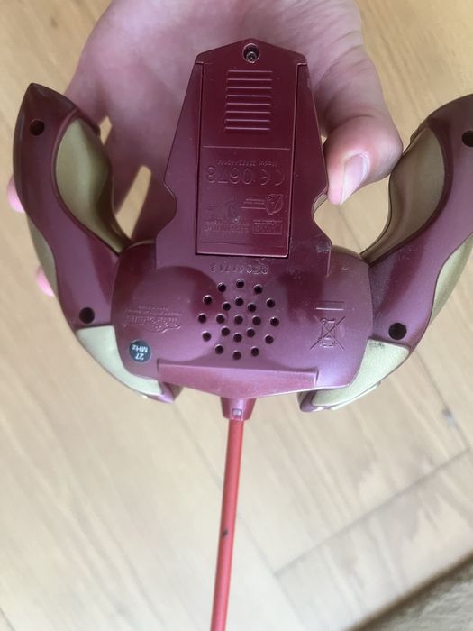 Carro telecomandado do homem de ferro