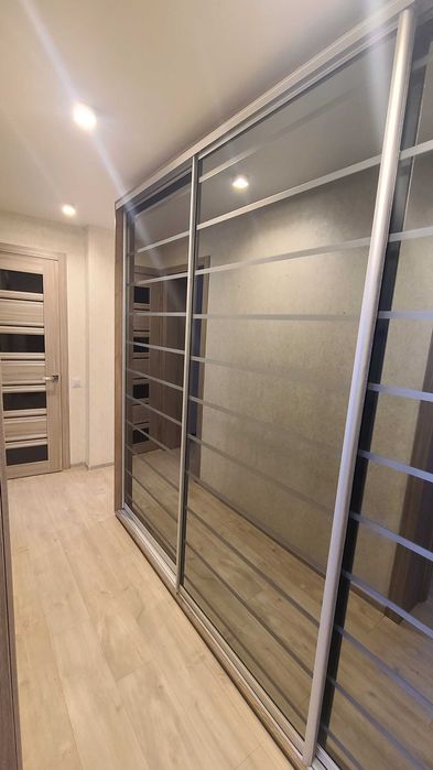 Продам 2-кімнатну квартиру центр