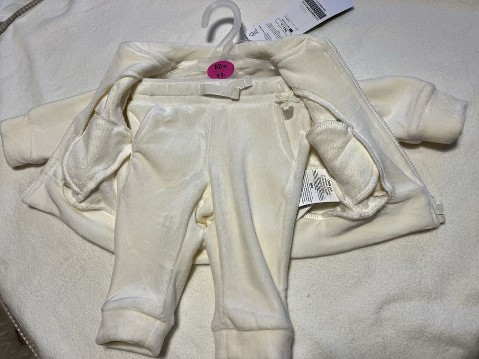 Dresik niemowlęcy rozm.62 Coccodrillo + gratis