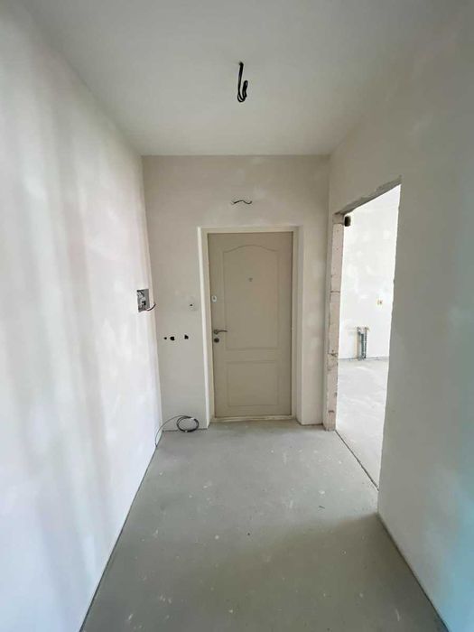 Продається велика 2кв з чорновими роботами в ЖК Містечко Козацеке