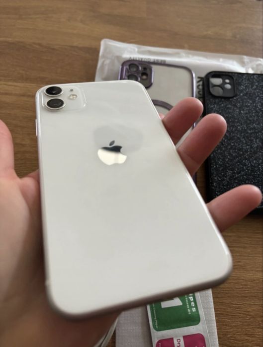 iPhone 11 - 64 gb - Em Excelente Estado!