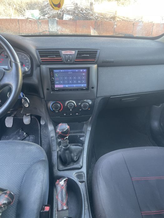 Vendo este carro
