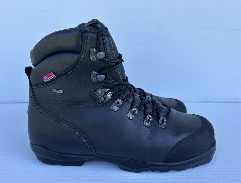 Лижні черевики ALFA Skarvet Advance GTX