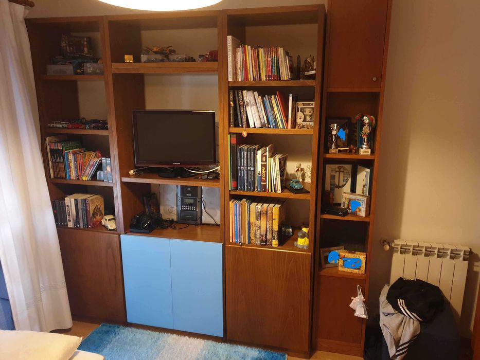 Vendo 4 moveis, com pouco uso