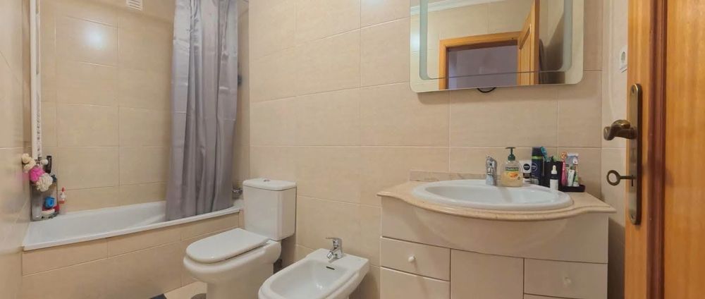 Apartamento T3 com Garagem Fechada e Vista Desafogada – Forjães