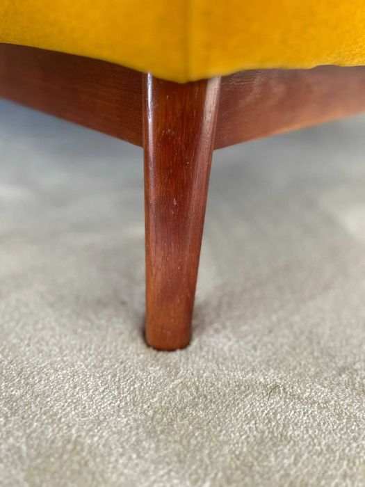 Sofa em tecido anti-gato anos 70