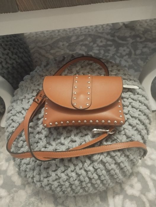 Nowa kamelowa saszetka