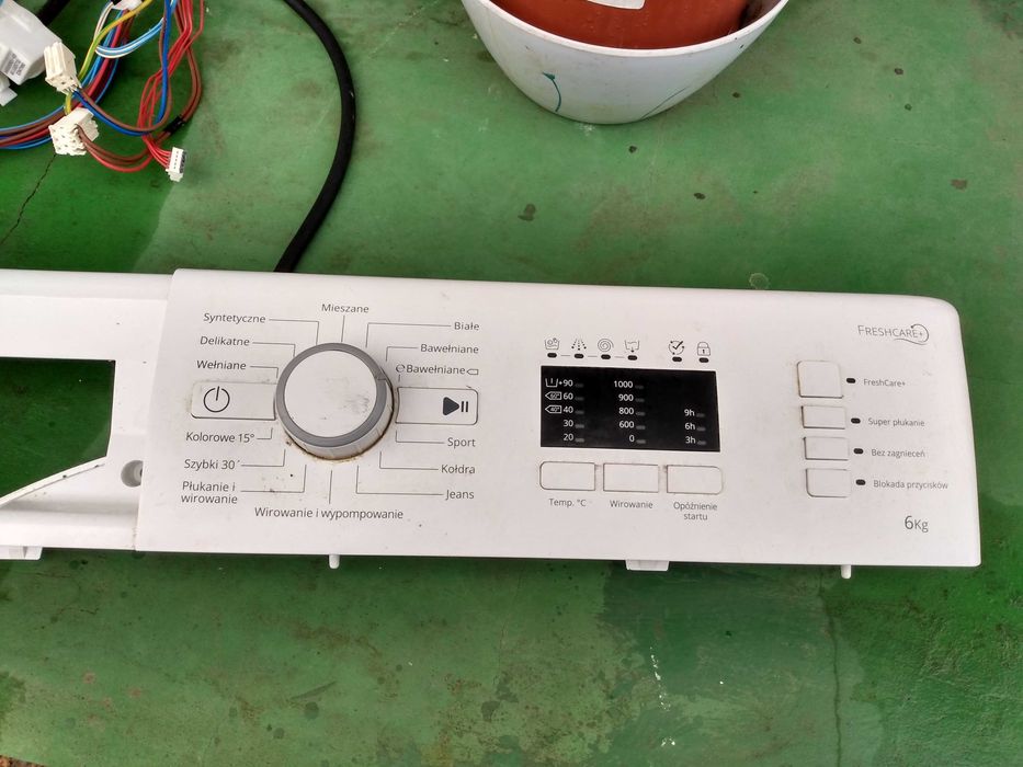Moduł mocy z panelem przednim do pralki Whirpool FWL61083W PL