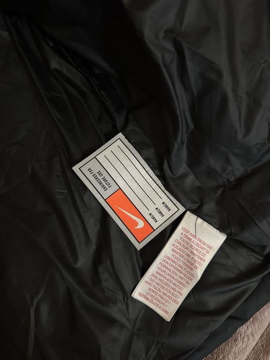 Підліткова куртка - пуховик Nike оригінал !