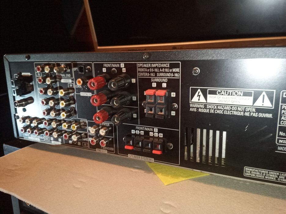 Amplificador Pioneer com comando