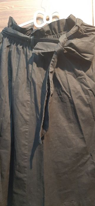 Czarna spódnica M 38