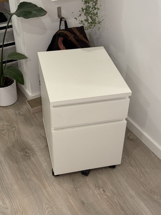 Movel secretaria Ikea