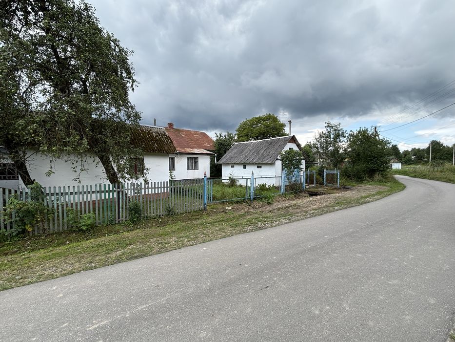 Продається ділянка 20сот. Будинок 51.7м. с.Майдан.Комунікації.Колодязь