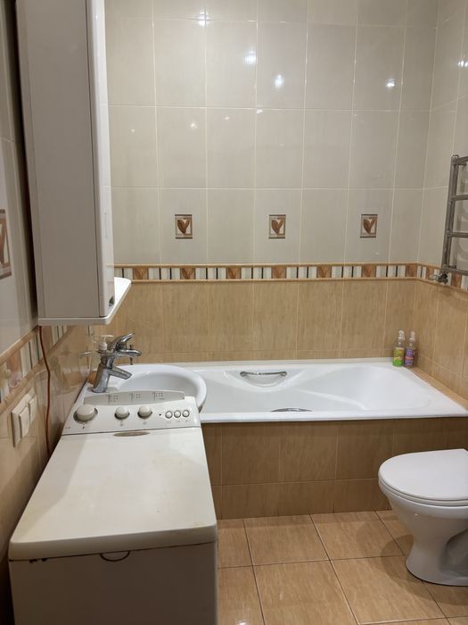 Сдам часть дома  в Ценре 2 комнаты