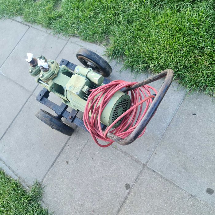 Zbiornik Hydroforowy pompa 230V