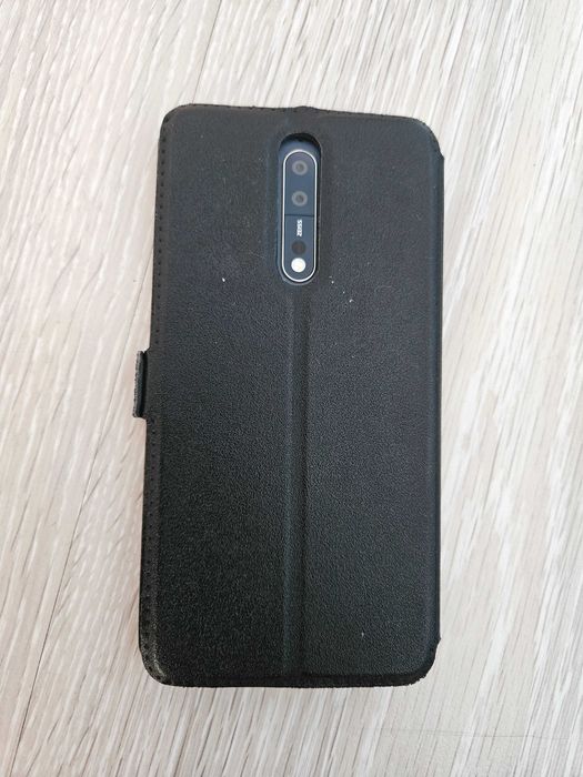 Nokia 8 + pokrowiec | sprawny | dobry stan
