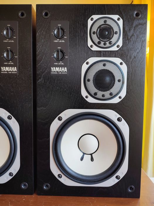 Yamaha NS-100M Colunas Monitoras de Referência