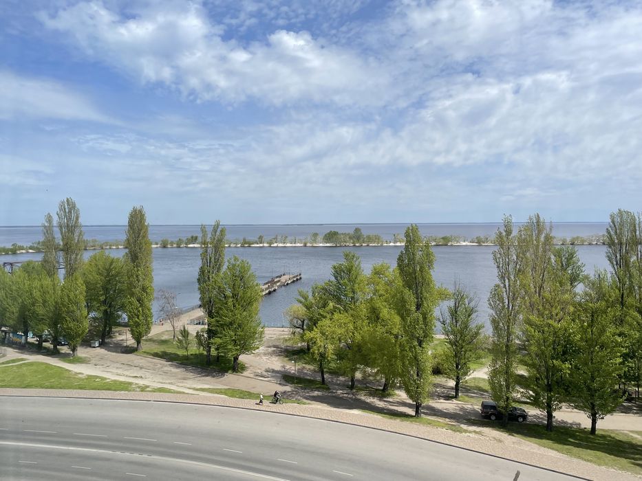 2-к квартира з видом на Дніпро