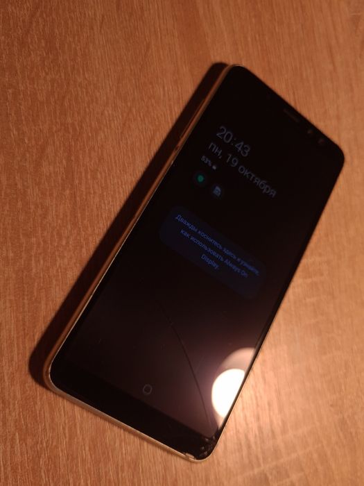 Samsung a8 2018 32/4 телефон самсунг а8 2018