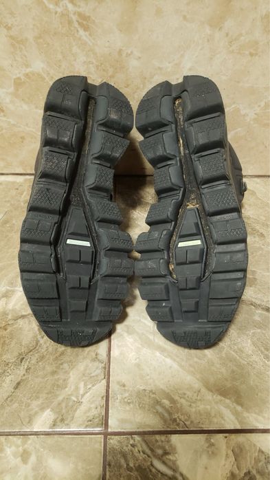 Кросівки оригінальні gore-tex waterproof On Cloud, розмір 40,5