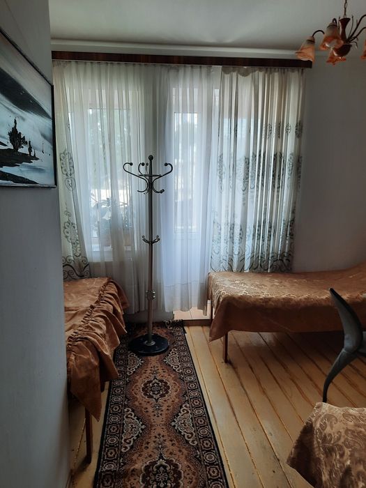 Оренда довгостроково,,подобово квартир,комнат,хостел,готель,центр. 350