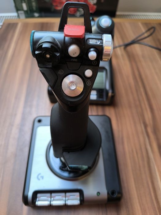 Logitech X52 Pro HOTAS