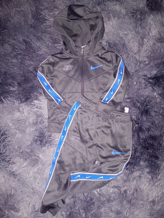 Костюм Nike dri fit beby  на 18 міс