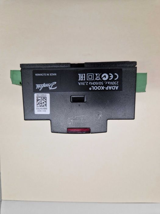 Sterowniki , regulatory Danfoss EKC 302D dla chłodnictwa szt . 2 .