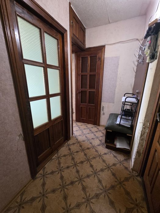 Продам 2к ул. Олега Ольжича 1Б