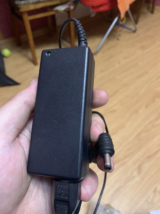 Блок питания ASUS оригинал с ноута 19V 3,42A 65W