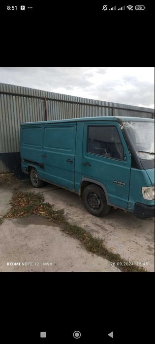 Мерседес MB 100 D