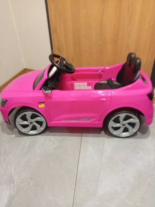 Auto  dla dziewczynki