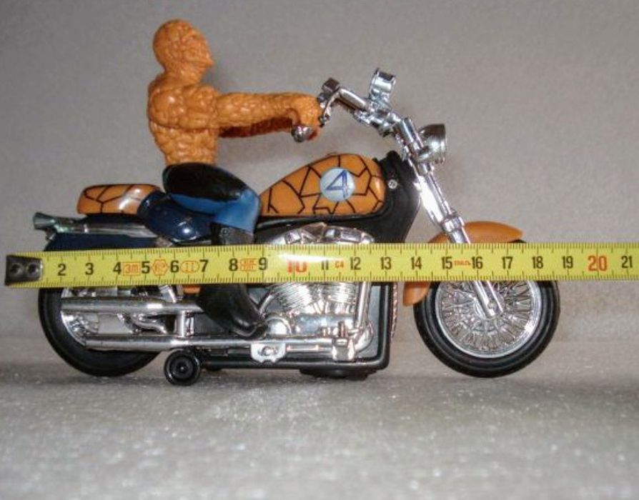 Boneco Coisa na Moto da Marvel e Toy Biz
