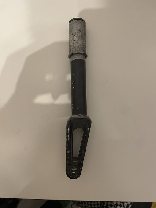 Widelec striker bgseakk