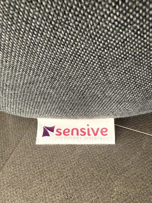 Materac o wymiarach 180x200