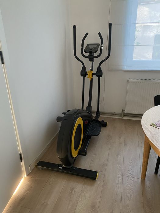 Орбітрек Vigor E21