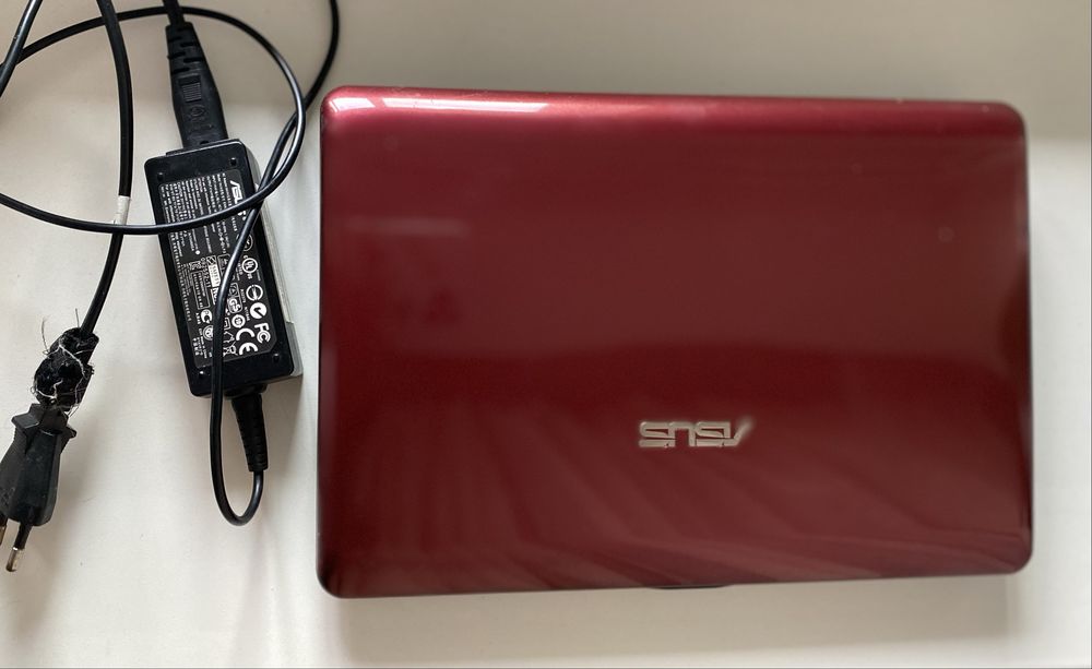 Продам ASUS Eee PC 1005PX (нетбук) на запчасти или под ремонт