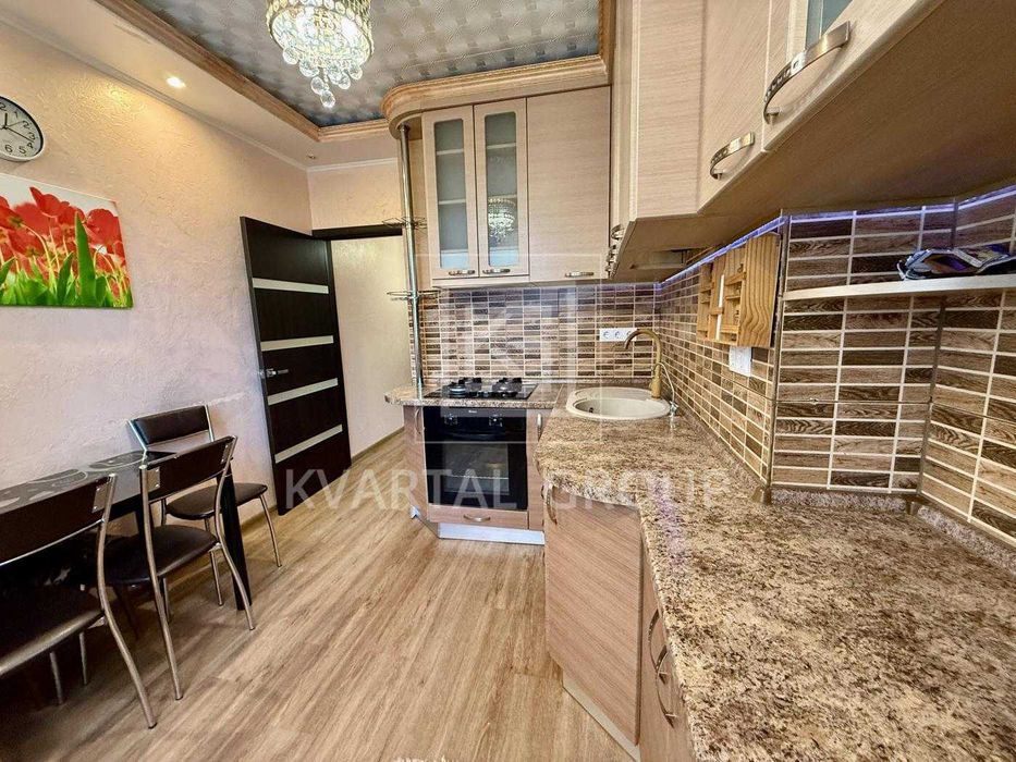 СЕРТИФІКАТ! Продам ГАРНУ 2к квартиру. 60м2. Газ. Центральний парк.