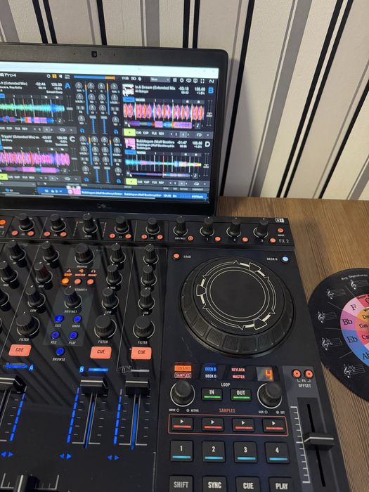 Native Instruments Traktor Kontrol S4mk1 DJ контроллер