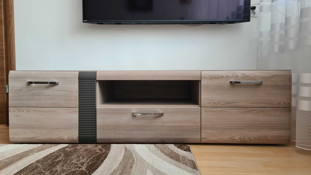 Szafka RTV (Locarno)