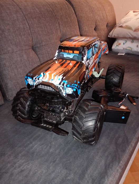 Zdalnie sterowany Monster Truck scale 1:6